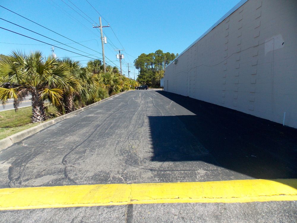 Panama Plaza: 1350 W 15th St, Panama City, FL 32401